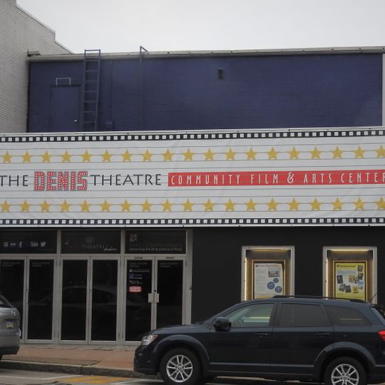 Denis Theatre