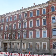 Mietshaus in geschlossener Bebauung Zöllnerplatz 19