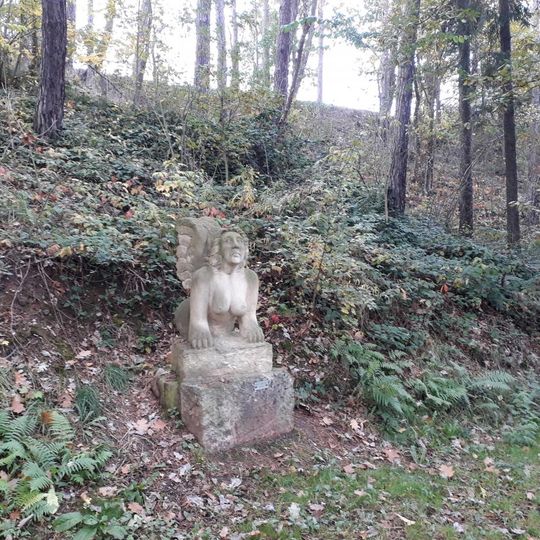 Socha "Slib života" na cestě andělů u Nečtin