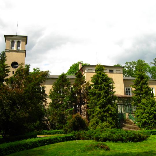 Zespół pałacowo-folwarczny w Żelisławkach