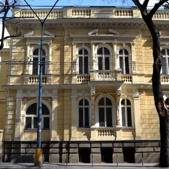 Štefánikova 12, Bratislava