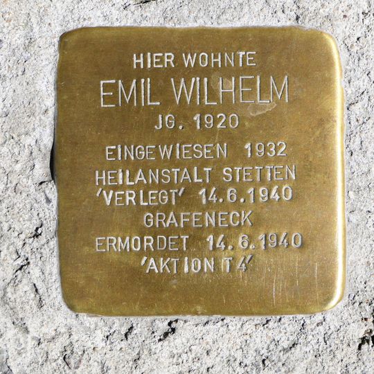 Stolperstein en memoria de Emil Wilhelm