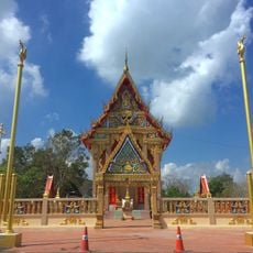 Wat Mai Charoen Rat