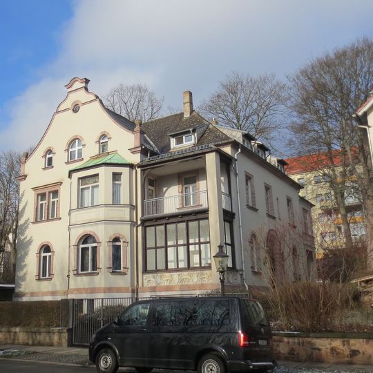 Mietvilla mit Garten Ahornstraße 52