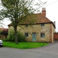 House Approximately 30 Metres North Of Walnut Farmhouse