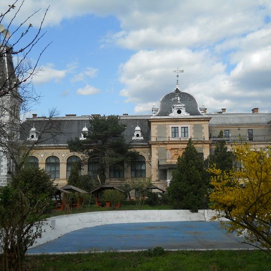 Csernovics Castle