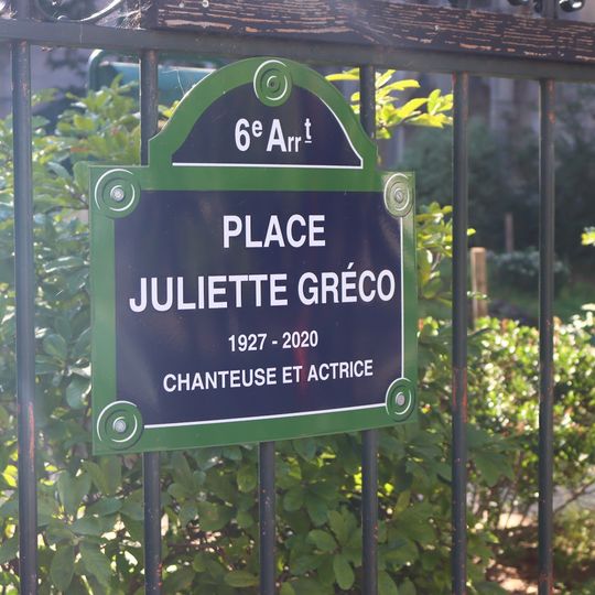 Juliette Gréco Square