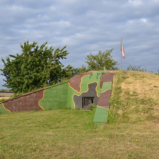 7-I/2109/A-140Z light pillbox