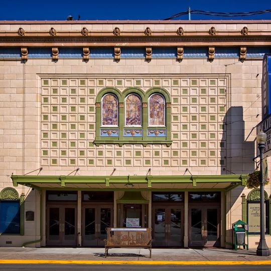 Raymond Theatre