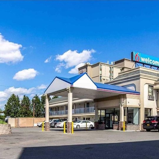 Motel 6 Elizabeth, NJ