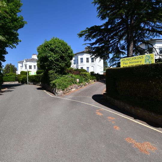 1-5, Mount Radford Crescent