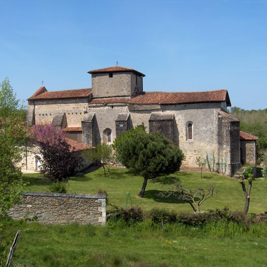 Église Notre-Dame-et-Saint-Pierre de Cherves