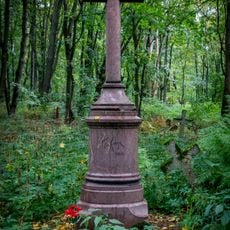 Могила Ю.Ю. Клевера (1850-1924), художника