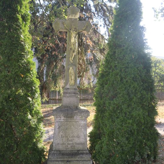 Kříž ve Vícenicích