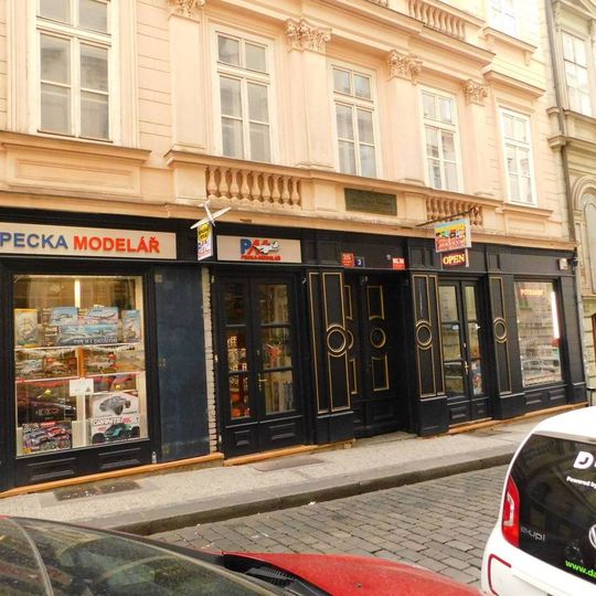 Pamětní deska Václava Šaffránka na domě Karoliny Světlé 315/3 v Praze