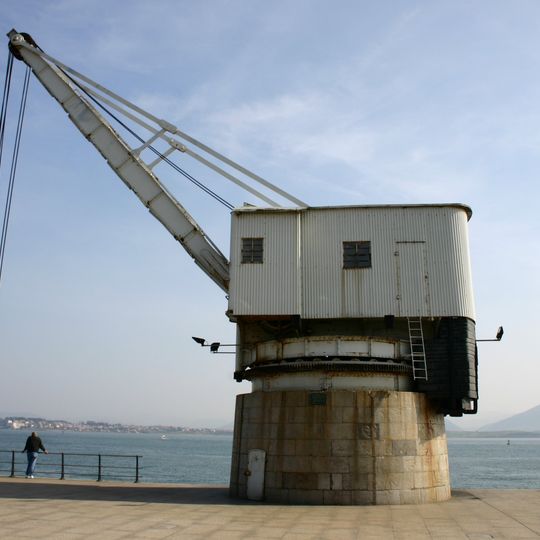 Santander Crane Monument