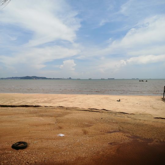 Pantai Sipakario