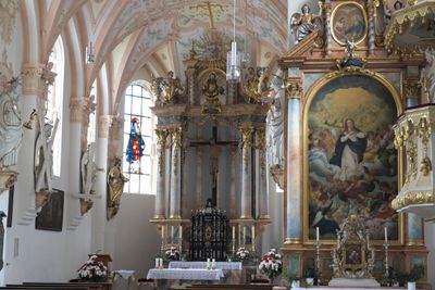 Interior 0