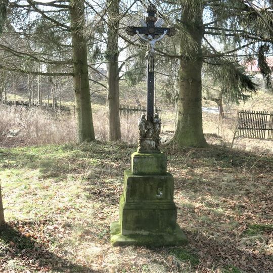 Kříž naproti domu 77 v Křižanech