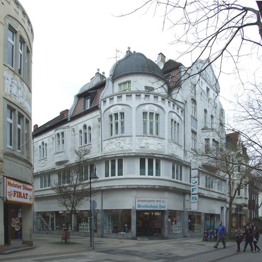 Wohn- u. Geschäftshaus, Hauptstraße 295