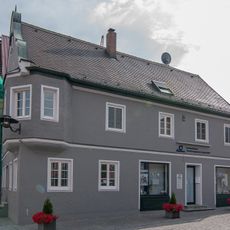 Stadtplatz 8