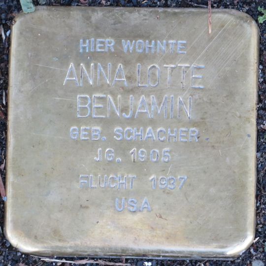 Stolperstein dedicated to Anna Lotte Benjamin