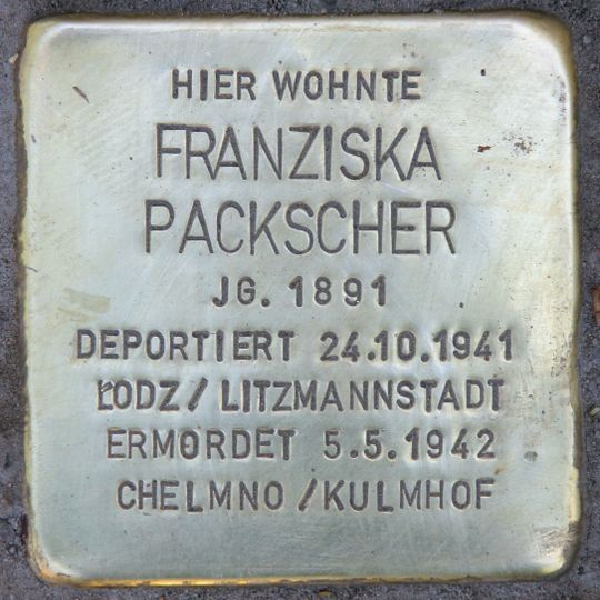 Stolperstein en memoria de Franziska Packscher