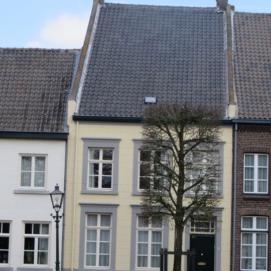 Jan van Steffeswertplein 8, Stevensweert