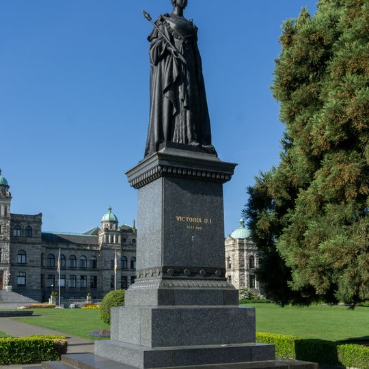 Statue of Queen Victoria