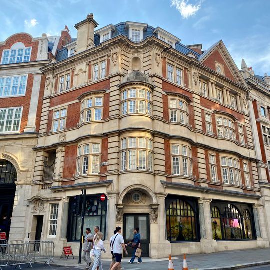 4A And 5, Sloane Street