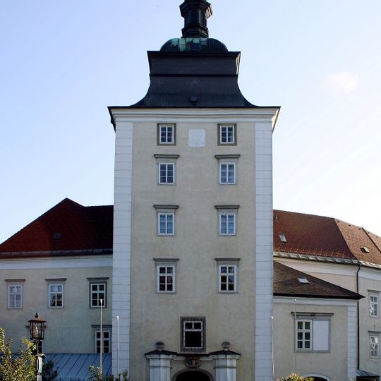 Palace and monastery of Puchheim