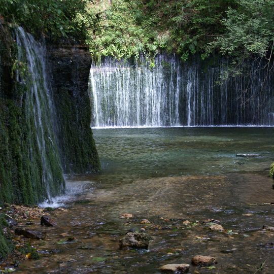 Shiraito Falls