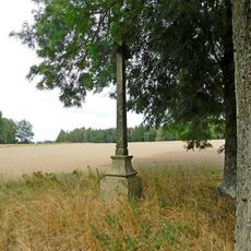 Kamenný kříž u Lhotky