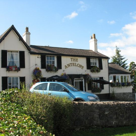 Antelope Inn Ph, Holyhead Road