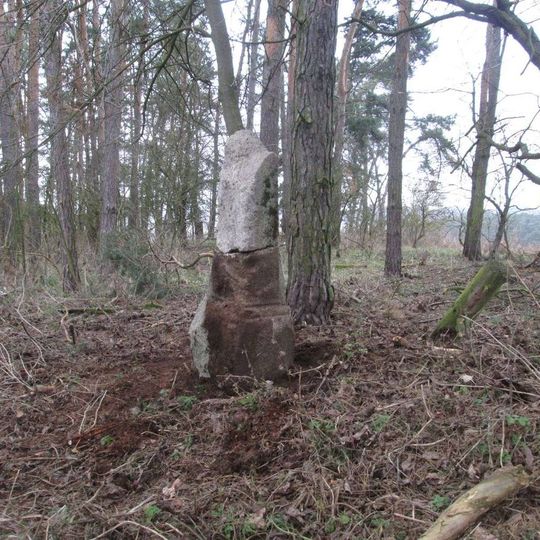 Kříž v remízku jihovýchodně od Křakova