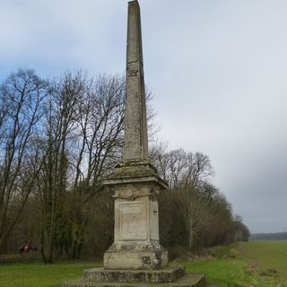 Saint-Vrain obelisk
