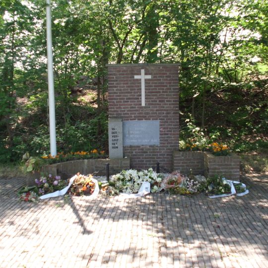 Monument aan de Asschatterkade