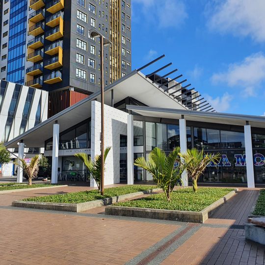 New Lynn War Memorial Library
