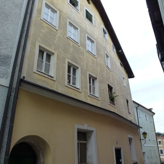 Bürgerhaus mit Pranger