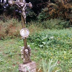 Wayside cross
