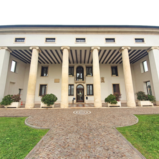Villa Monti