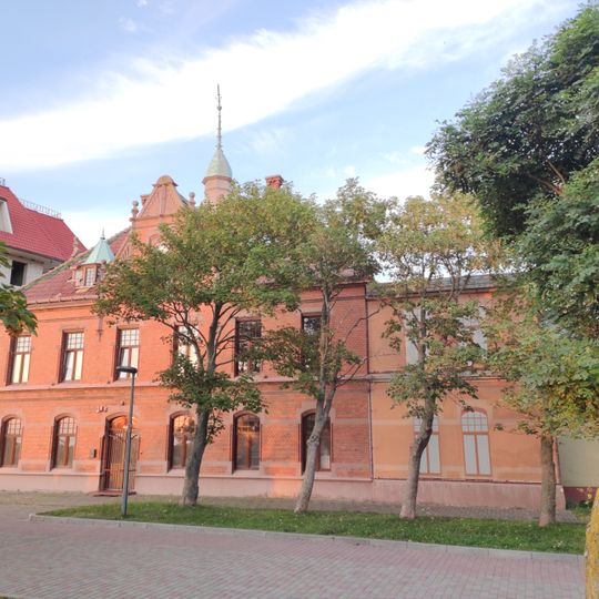 Здание администрации курорта