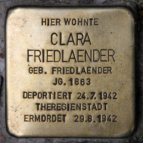 Stolperstein en memoria de Clara Friedlaender