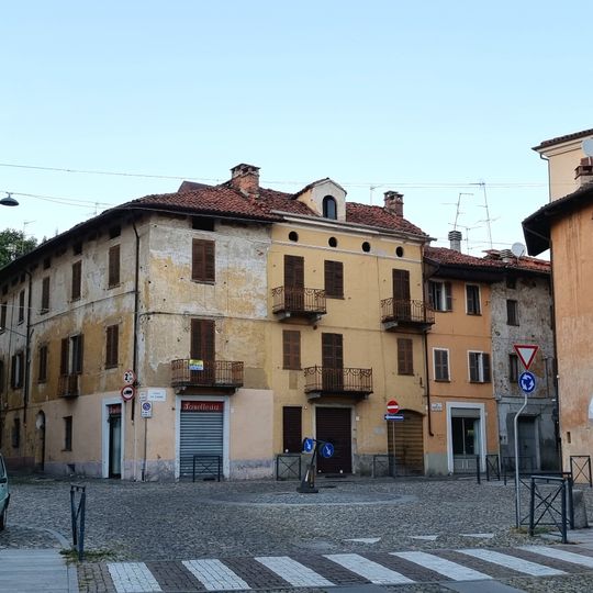 Squares in Biella