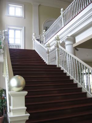 Interior 0