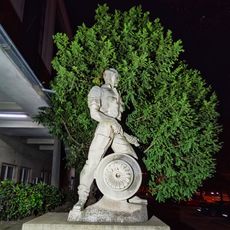 Statue