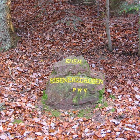 Ritterstein 28 "Ehem. Eisenerzgruben"