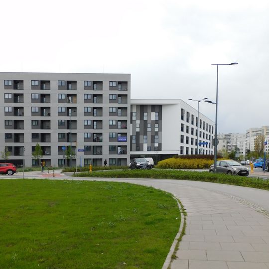 Blok przy ulicy Woronicza 82