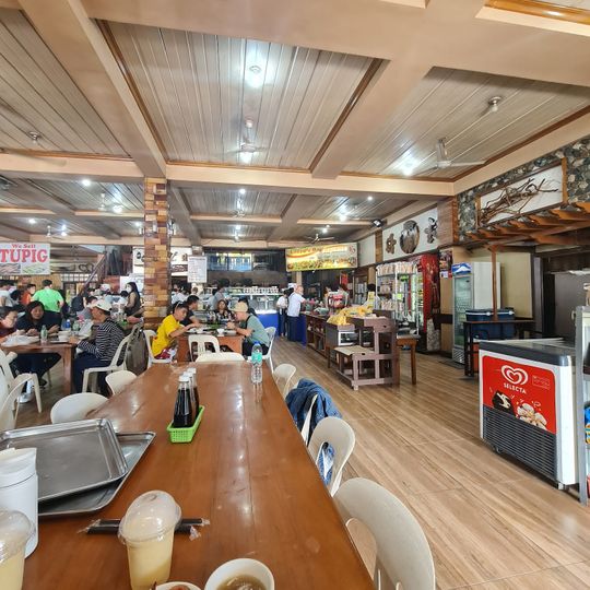 Leeza's Restaurant