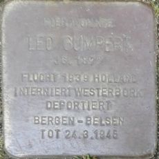 Stolperstein en memoria de Leo Gumpert